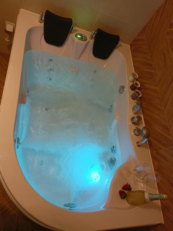 Ferienwohnung Apartament Z Sauna I Jacuzzi Radom Exterior foto